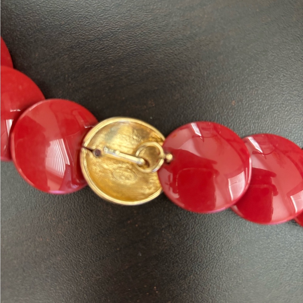 Vintage Trifari burgundy circle Lucite necklace. 27” - Picture 2 of 2